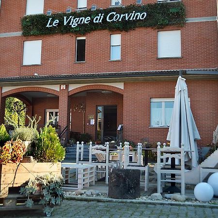 Hotel Le Vigne Di Corvino Casteggio Bagian luar foto