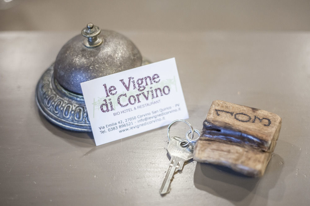 Hotel Le Vigne Di Corvino Casteggio Bagian luar foto